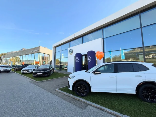 Was für ein Tag! 🌞

Hunderte Besucherinnen und Besucher, beste Stimmung und jede Menge automobile Highlights bei der Schweiger Autoschau 2025 in Reutte!

Ein herzliches Dankeschön an alle, die dabei waren – ihr habt diesen Tag zu etwas Besonderem gemacht! 🧡

👉 Noch bis 11. Oktober läuft unsere Aktionswoche mit kostenlosen Hohlraumversiegelungen beim Fahrzeugkauf!

#AutohausSchweiger #SchweigerAutoschau #Reutte #VW #Audi #VWBus #Außerfern